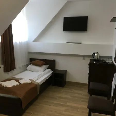 מלון Europa רחיב